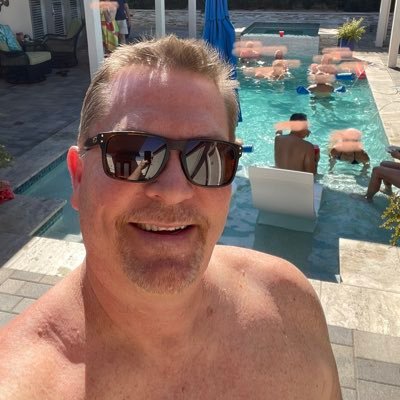 Profile Picture of Joe Hollomon (@JoeHollomon) on Twitter