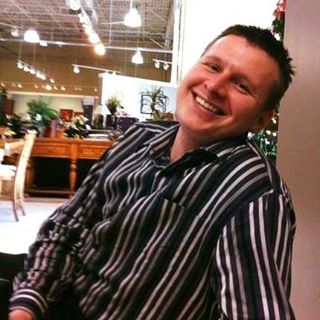 Profile Picture of Matthew Wilcox (@MatthewJonathanWilcox) on Facebook