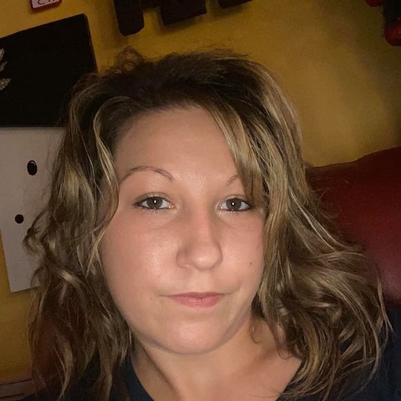 Profile Picture of Brittany Delaney (@brittd09) on Poshmark