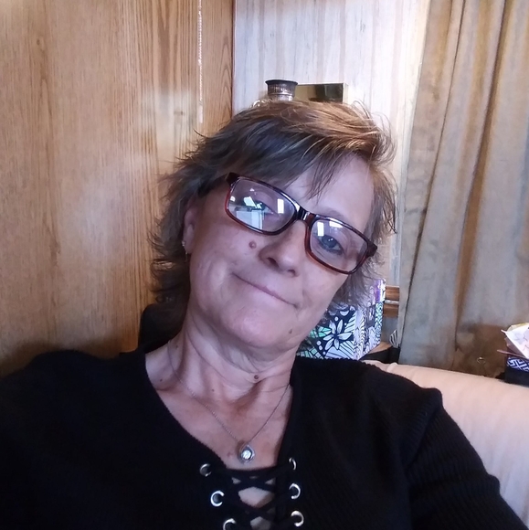 Profile Picture of Kim Kirkpatrick shippy (@kimkirkpatri205) on Poshmark