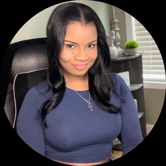 Profile Picture of Erica Mckey (@ericajmckey4) on Poshmark