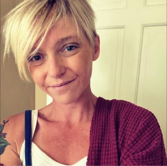 Profile Picture of Brooke Peipert (@brookepeipert) on Poshmark