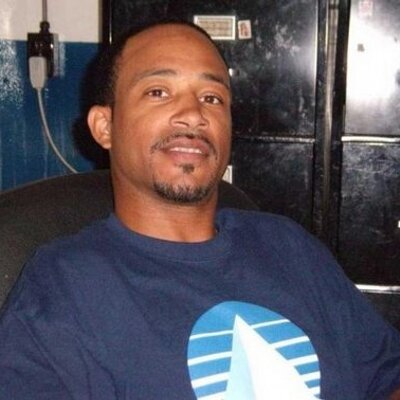 Profile Picture of Robert Peeples (@RobertPeeples1) on Twitter