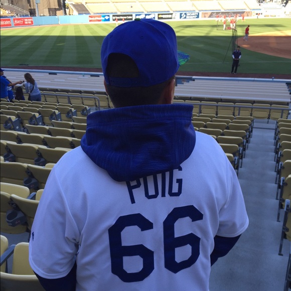 Profile Picture of Nicholas Miranda (@nico_m13) on Poshmark