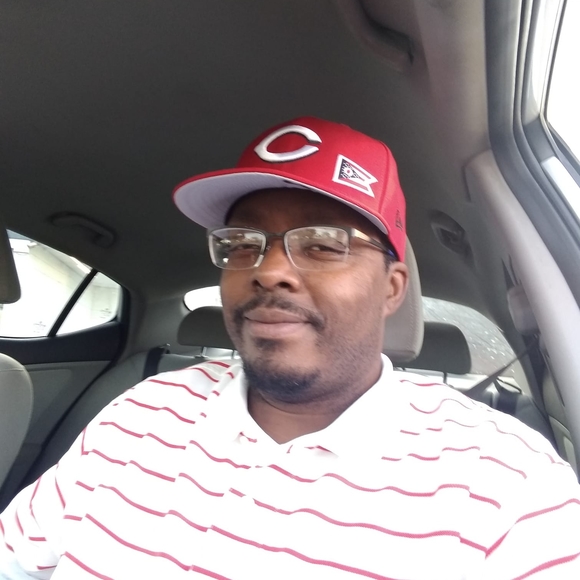 Profile Picture of Rahsaan Mosley (@rahsaanmosley) on Poshmark