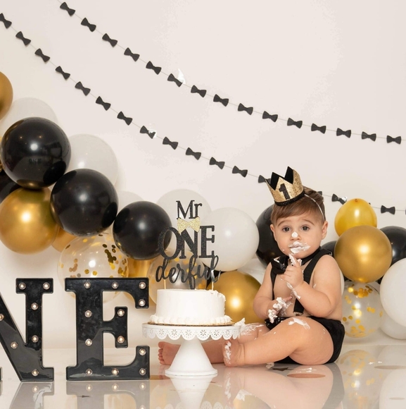 Profile Picture of Dennis Castro (@denniscastro94) on Poshmark