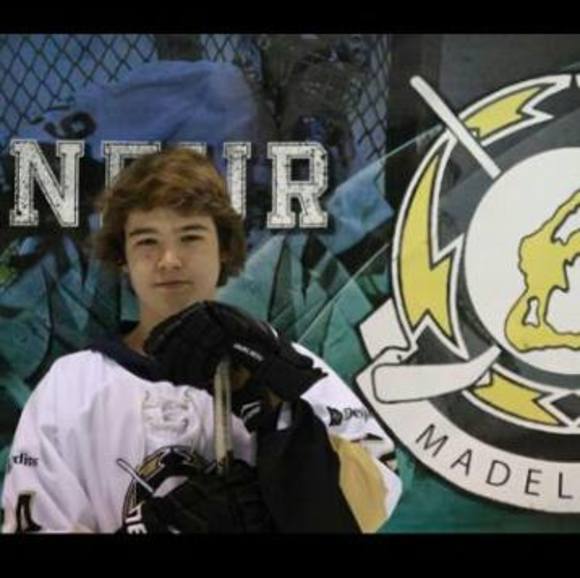 Profile Picture of Edouard Lapierre (@edi_lesiles8) on Poshmark