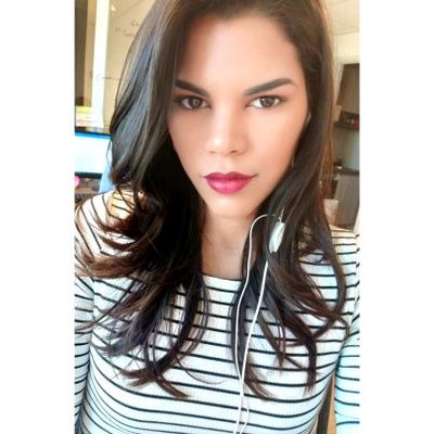 Profile Picture of Victoria'S.G  🍷 (@vicky_salazar) on Twitter