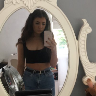 Profile Picture of Kelsey Devlin (@KelseyDevlin) on Twitter