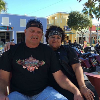 Profile Picture of Roberta & Jeff McConnell (@Roberta27629325) on Twitter