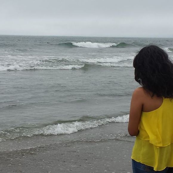 Profile Picture of Gabriela Pinelo (@gstartemp) on Poshmark