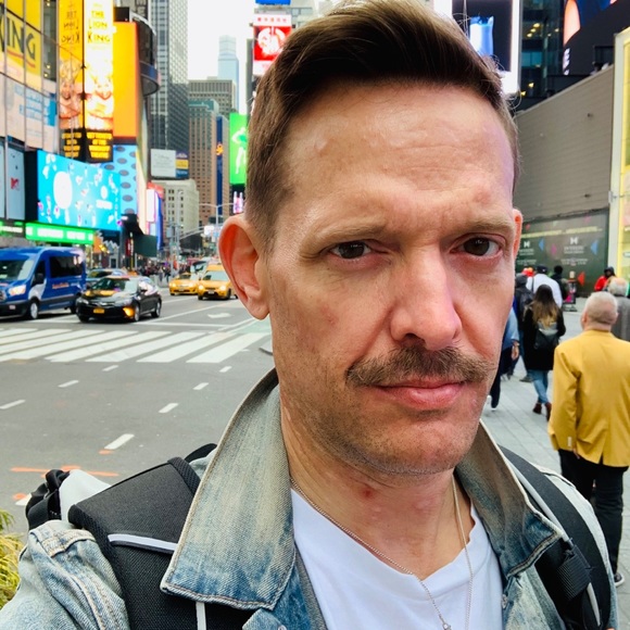 Profile Picture of Chris Fordham (@chrisfordham) on Poshmark