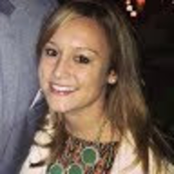 Profile Picture of Erica Flamm (@ericaflamm) on Poshmark