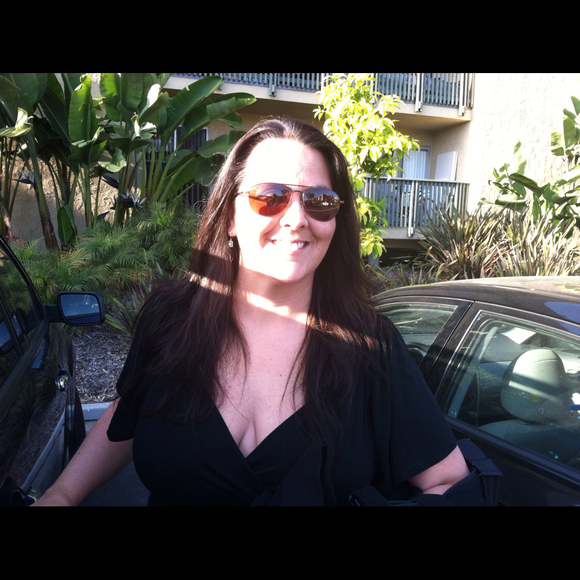 Profile Picture of Monica Hoffman (@mohoffman) on Poshmark
