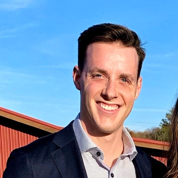 Profile Picture of Garrett Robertson (@grob1210) on Poshmark