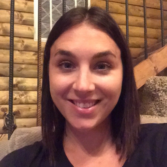 Profile Picture of Katie Ocallaghan (@katieocallaghan) on Poshmark