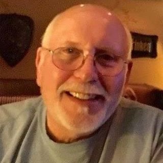 Profile Picture of Robert Biel (@RobertLBiel) on Twitter