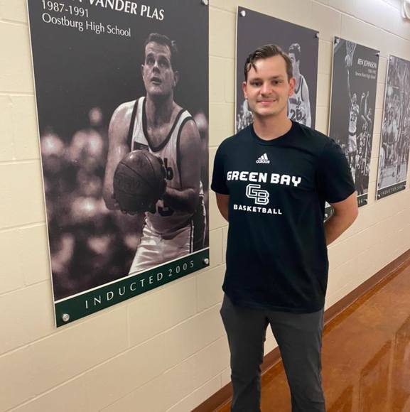 Sam Vander plas - Poshmark Profile Picture of Sam Vander plas (@sammyjohnvp) on Poshmark