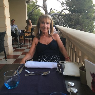 Profile Picture of Patricia Levine (@patriciahlevine) on Twitter