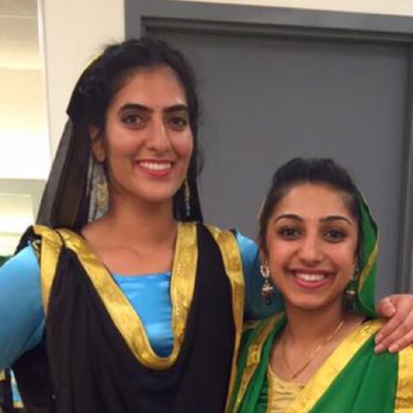 Profile Picture of Simi Kaur (@simithind) on Poshmark