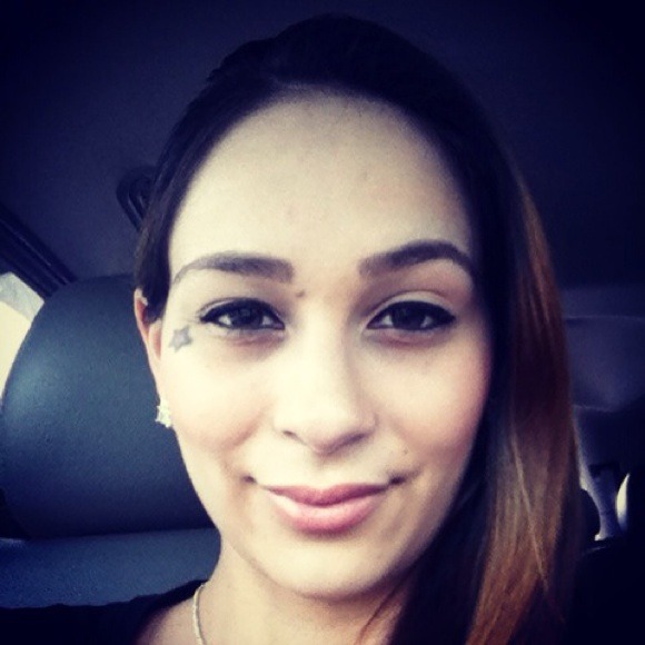 Profile Picture of Savahanna Lashway (@vanna011413) on Poshmark