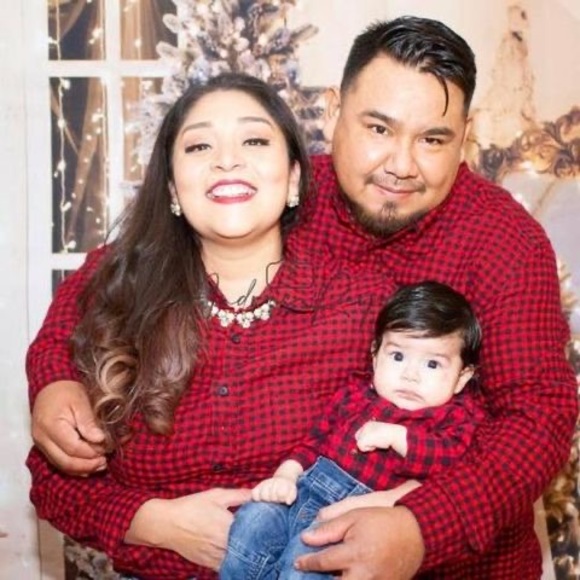 Profile Picture of Lorena Suarez (@nena89suarez) on Poshmark