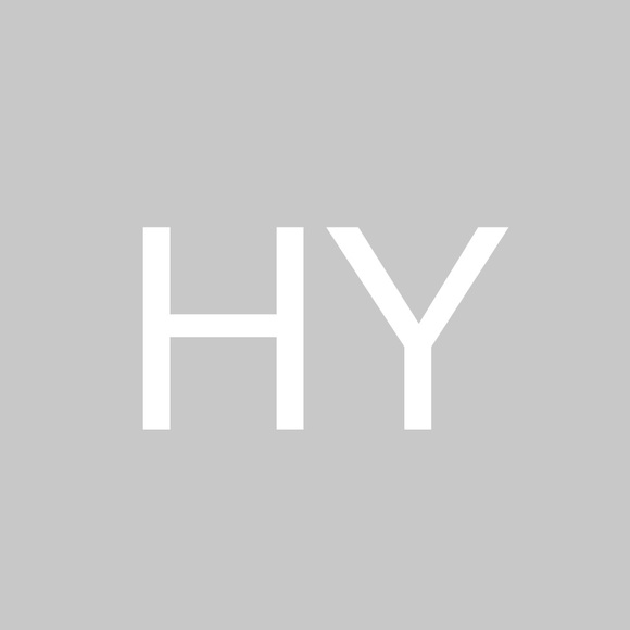 Profile Picture of Harika Yerramsetty (@hyerramsetty) on Poshmark