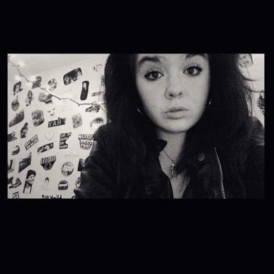 Profile Picture of Jade :)) (@jade_jo123) on Twitter