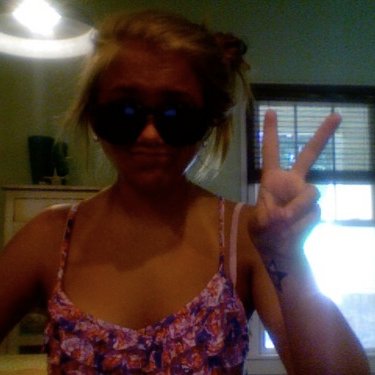 Profile Picture of Hagan Michelle (@justin____biebr) on Twitter