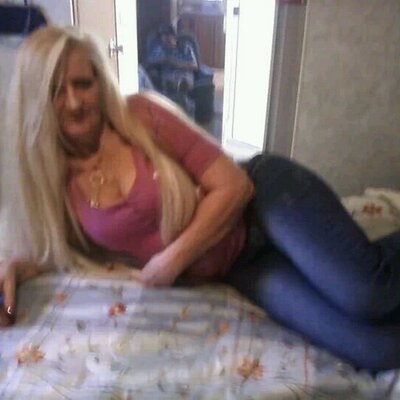 Profile Picture of Cindy Schlichting (@cindybeauford) on Twitter