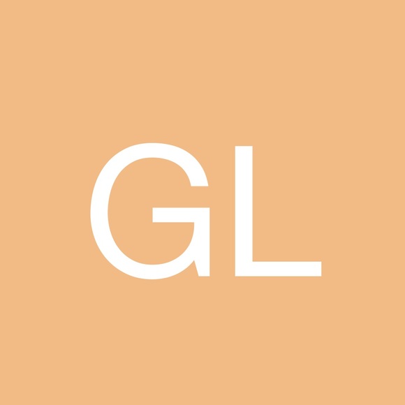 Profile Picture of Gina Lesshafft (@ginalesshafft) on Poshmark