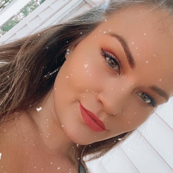 Profile Picture of Grace David (@odie37) on Poshmark