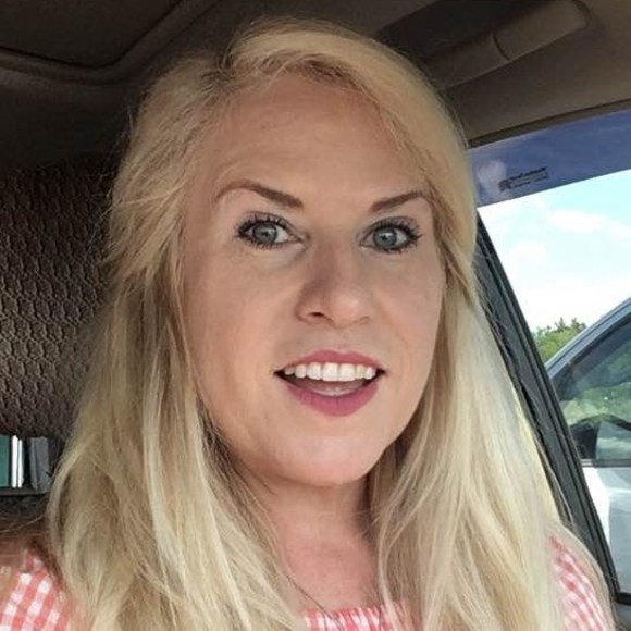 Profile Picture of Susan Condit (@susieqq) on Poshmark