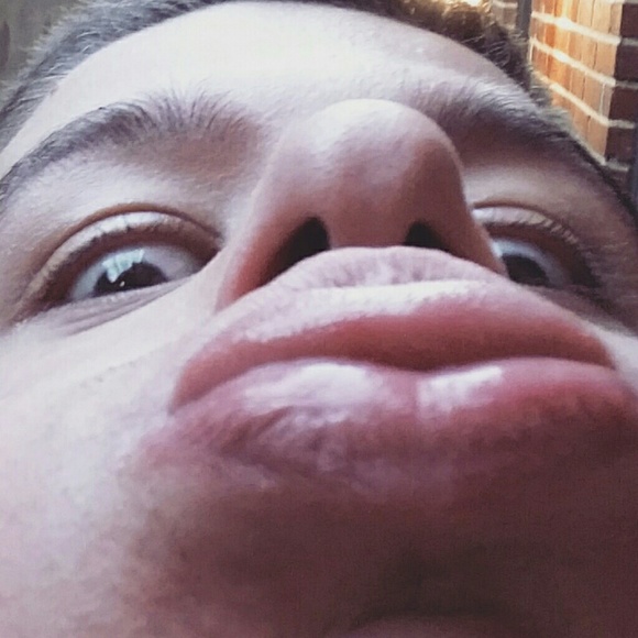 Profile Picture of Andrew King (@imandrewking) on Poshmark