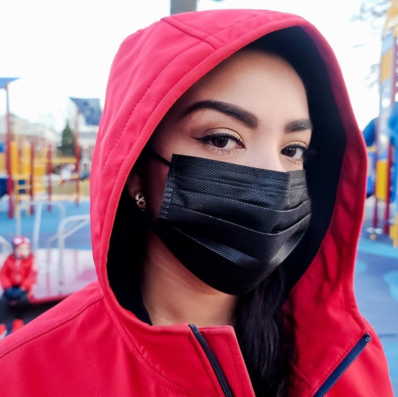 Profile Picture of Fátima Vides (@fvides) on Poshmark