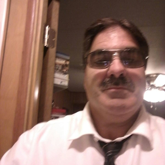 Profile Picture of Matthew Cochran (@cochran2371) on Poshmark