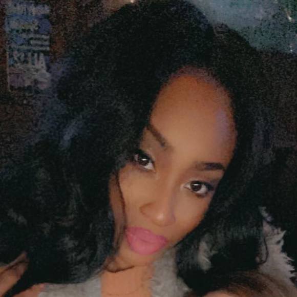 Profile Picture of Victoria Datcher (@vickidelight) on Poshmark