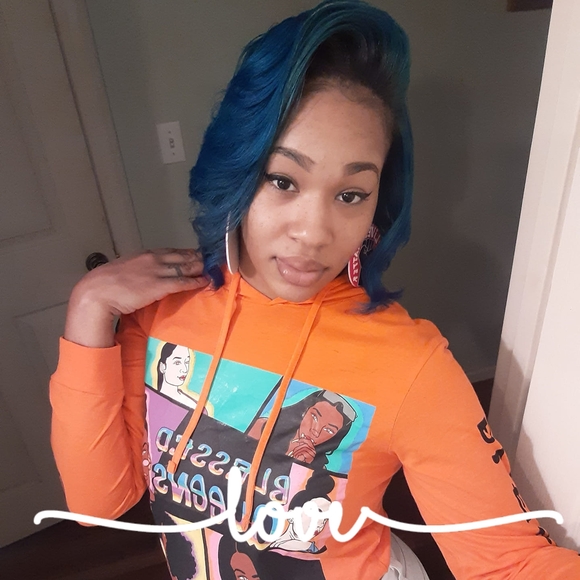 Clarrisa Hale - Poshmark Profile Picture of Clarrisa Hale (@mzrisahale) on Poshmark