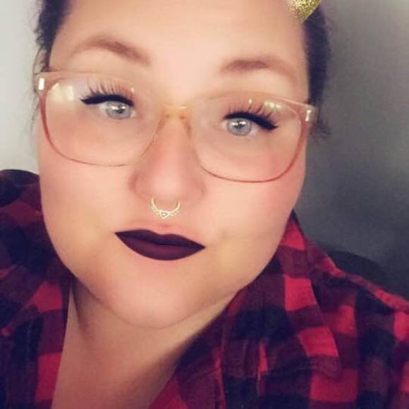 Profile Picture of Kayla Baglole (@kbaglole1) on Poshmark