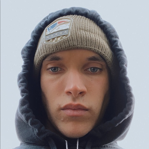 Profile Picture of Chris Chabre (@chrischabre) on Poshmark