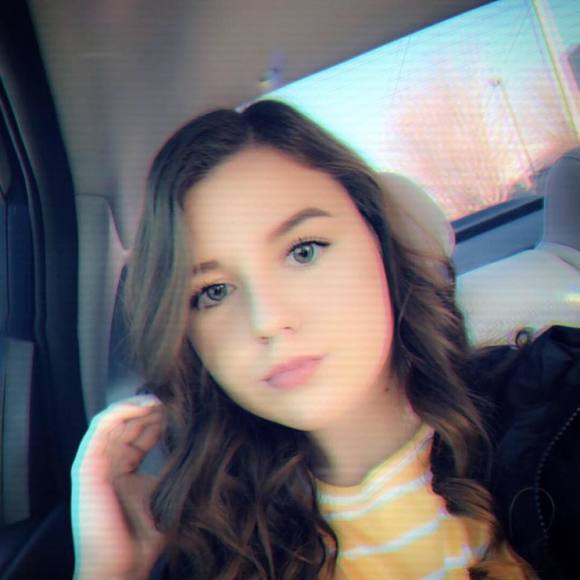 Profile Picture of Kaylynn Clark-coates (@kaykay115204) on Poshmark