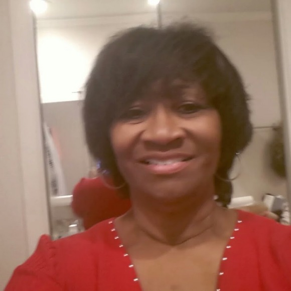 Profile Picture of Evelyn b Palmer (@erbp) on Poshmark