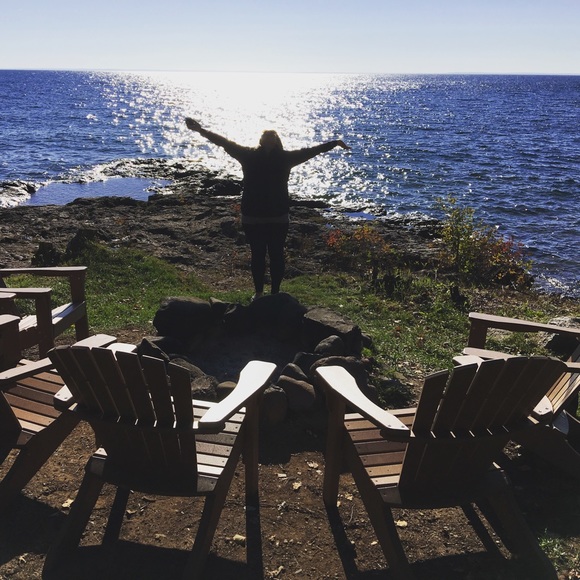 Profile Picture of Ailee Herrboldt (@aelizbethh) on Poshmark