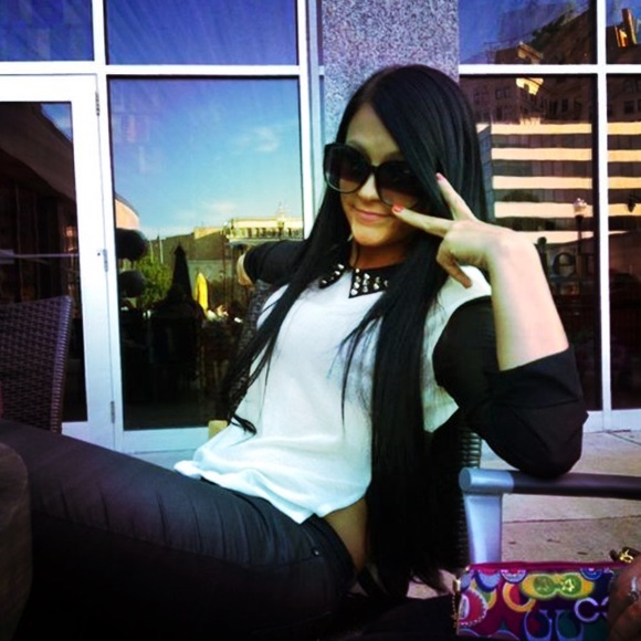 Profile Picture of Erika Sutliff (@erikas1866) on Poshmark