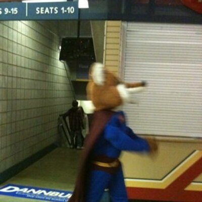 Profile Picture of Barry Fox (@Fox7Fox) on Twitter