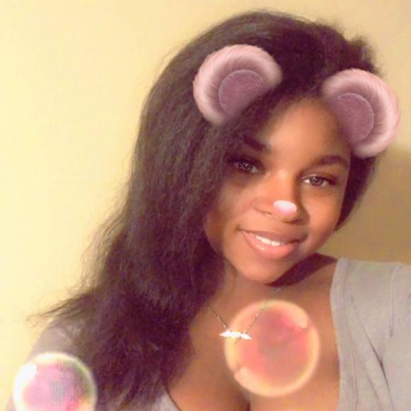 Profile Picture of Jazzyland Pulce (@jazzylandpulce) on Poshmark