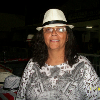 Profile Picture of Denise Corrêa (@DenisCorr) on Twitter