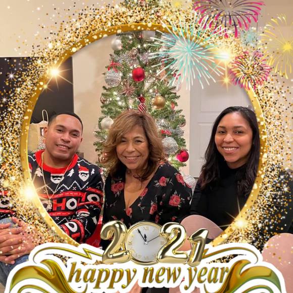 Profile Picture of Rebecca Atanasio (@chula116) on Poshmark