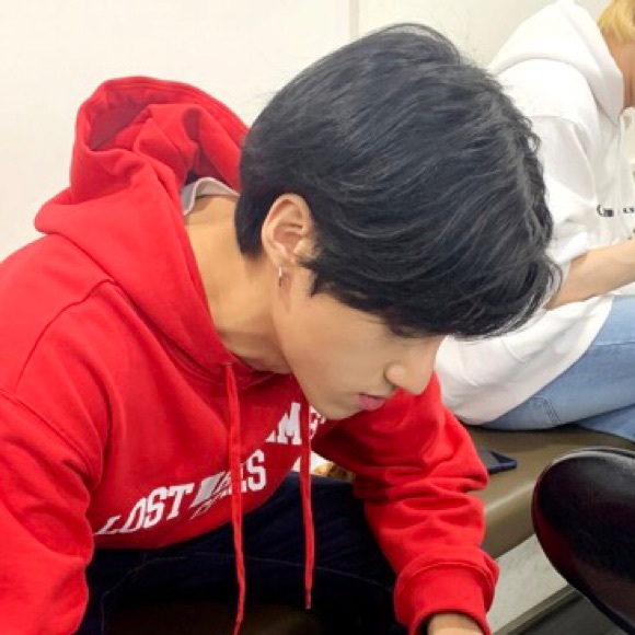 Profile Picture of Tylene Marshall (@veeult) on Poshmark