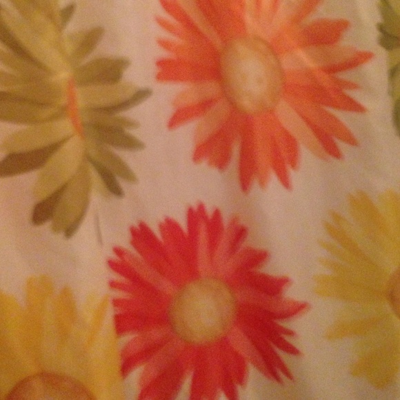 Profile Picture of Mackenzie Daniels (@xmandaniels) on Poshmark